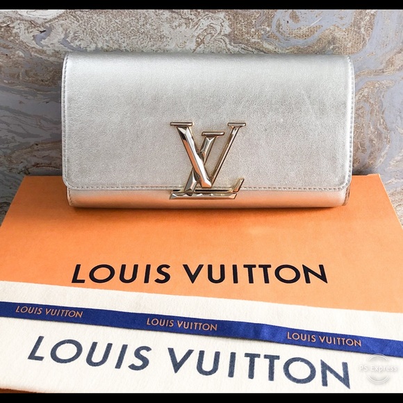 Louis Vuitton EW Louise Crystal Logo Silver Clutch - Picture 3 of 8
